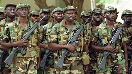 soldados del ejército de Senegal Senegal decide apoyar a Arabia Saudí en su agresión contra Yemen
